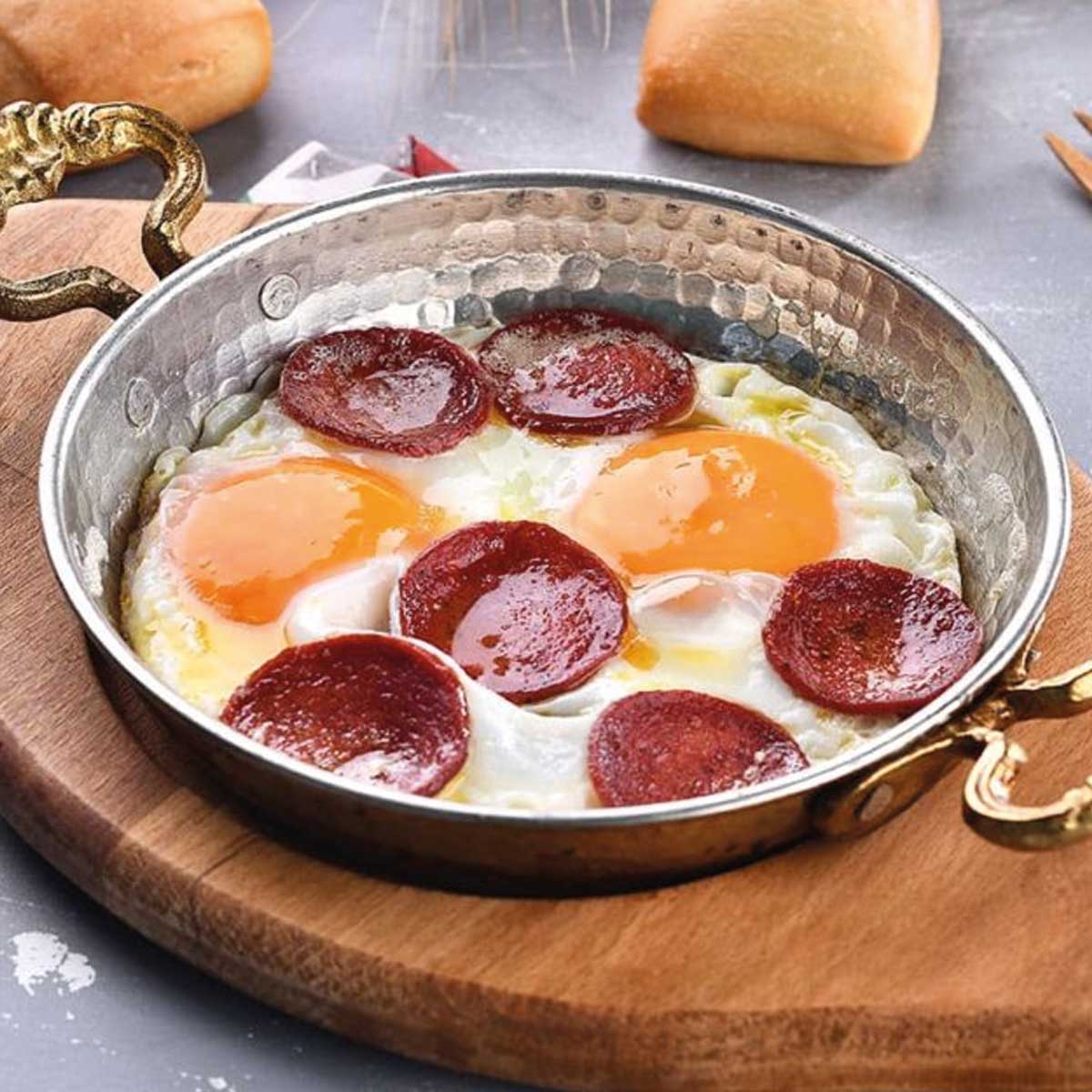 Eier mit Sucuk
