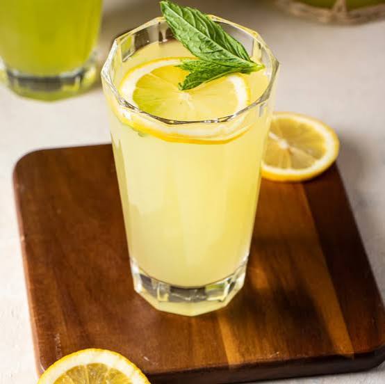 Hausgemachte Limonade